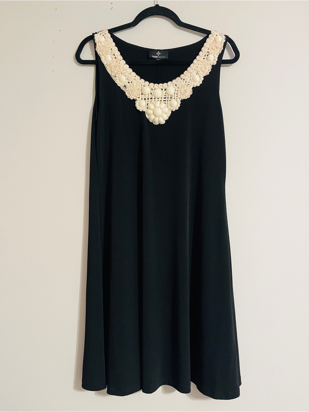Vintage 90s Ronni Nicole Sleeveless Black Shift Dress Crochet Beaded Collar Sz 8